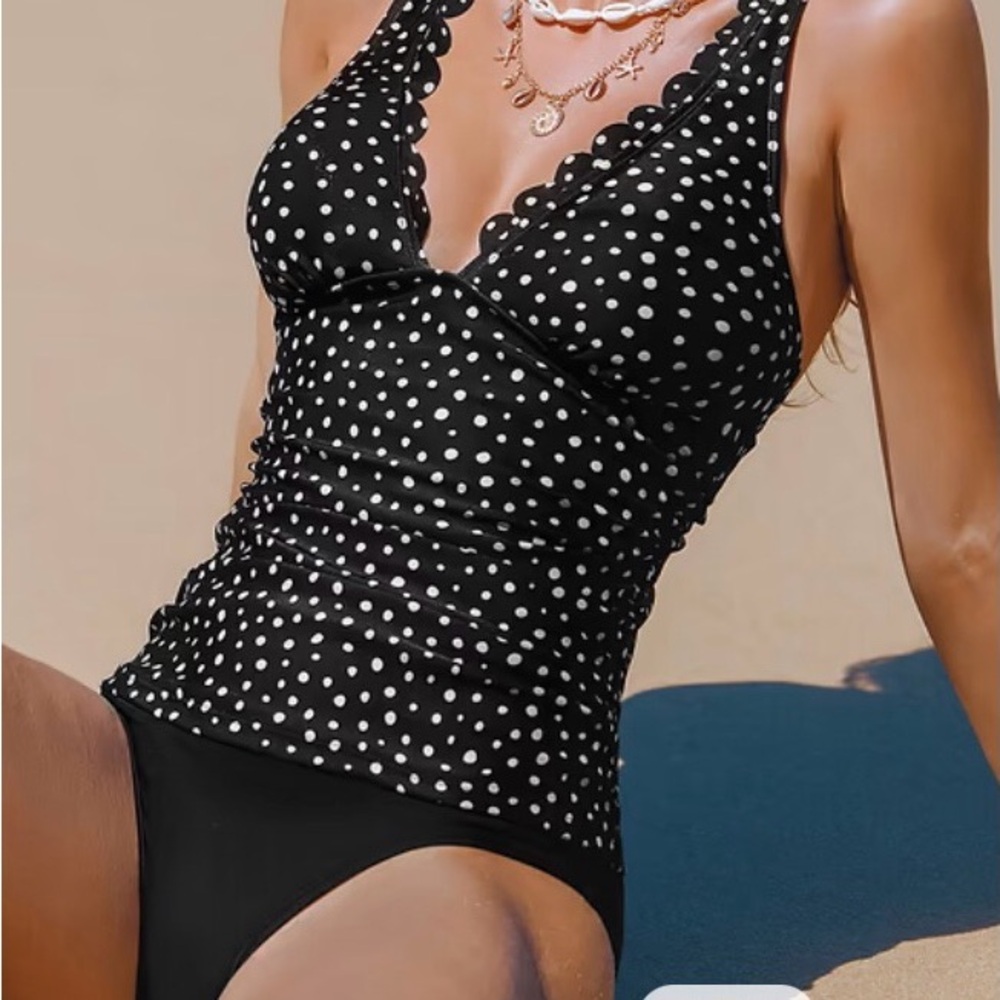 Black Polka Dot Swimsuit Top